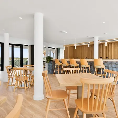 Hotel Flipflop Cala Mandia