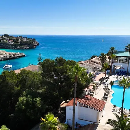Flipflop Cala Mandia Hotel 3*