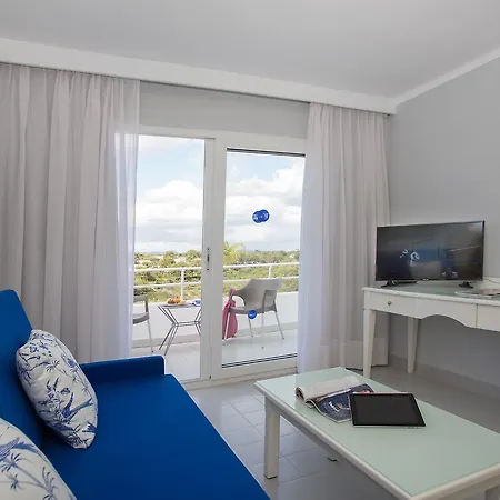 Flipflop Cala Mandia Hotel 3*